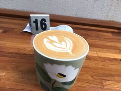 -Line 咖啡(石厦花园店)