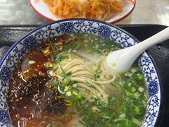 -陇上全荟兰州传统牛肉面(延吉路店)