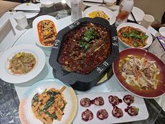-巴特餐饮6加1音乐餐吧·新疆菜