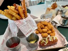 小食拼盘-露露家咖啡店