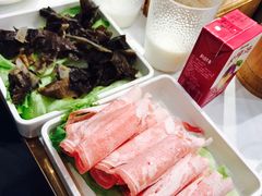 -百品聚旋转火锅(号外店)