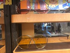 -MUJOSH木九十眼镜(月星环球港B1店)