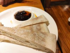 地锅馍-小小河边鱼(天润城店)