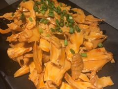 -吞鱼兽麻辣烤鱼(万达店)