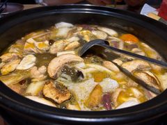 -一朵菌·野生菌探索家火锅(南亚店)