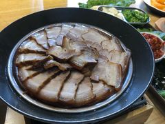 肘子肉包饭-海兰江石锅饭(水上店)