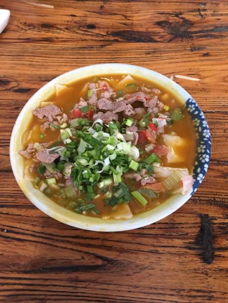 孔氏河沿面片-"味道蛮不错的,就是我的天辣要等好久啊,我.