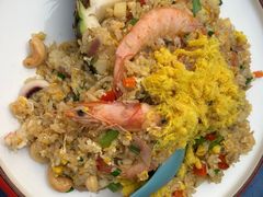 -拾光音乐餐酒吧(告庄星光夜市店)