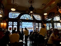 -Majestic Café
