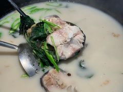 -陈大锅·岳阳鱼馆·地道岳阳菜(美食街店)