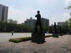 -英雄广场