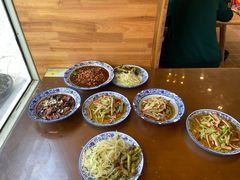 -杨三孃跷脚牛肉(中粮鸿云悦街店)