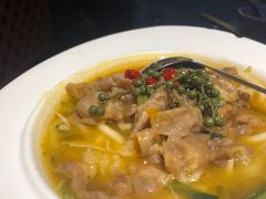 酸汤肥牛-觅山云南菜(泊富ICITY店)