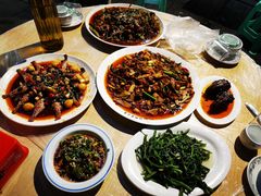 -江湖黑大兔(杨家坪店)