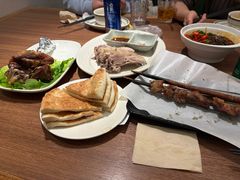 -贯贯吉·清真餐厅(浙江中路店)