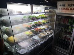 自助取餐区-马路牙子地桌烤肉(工体店)