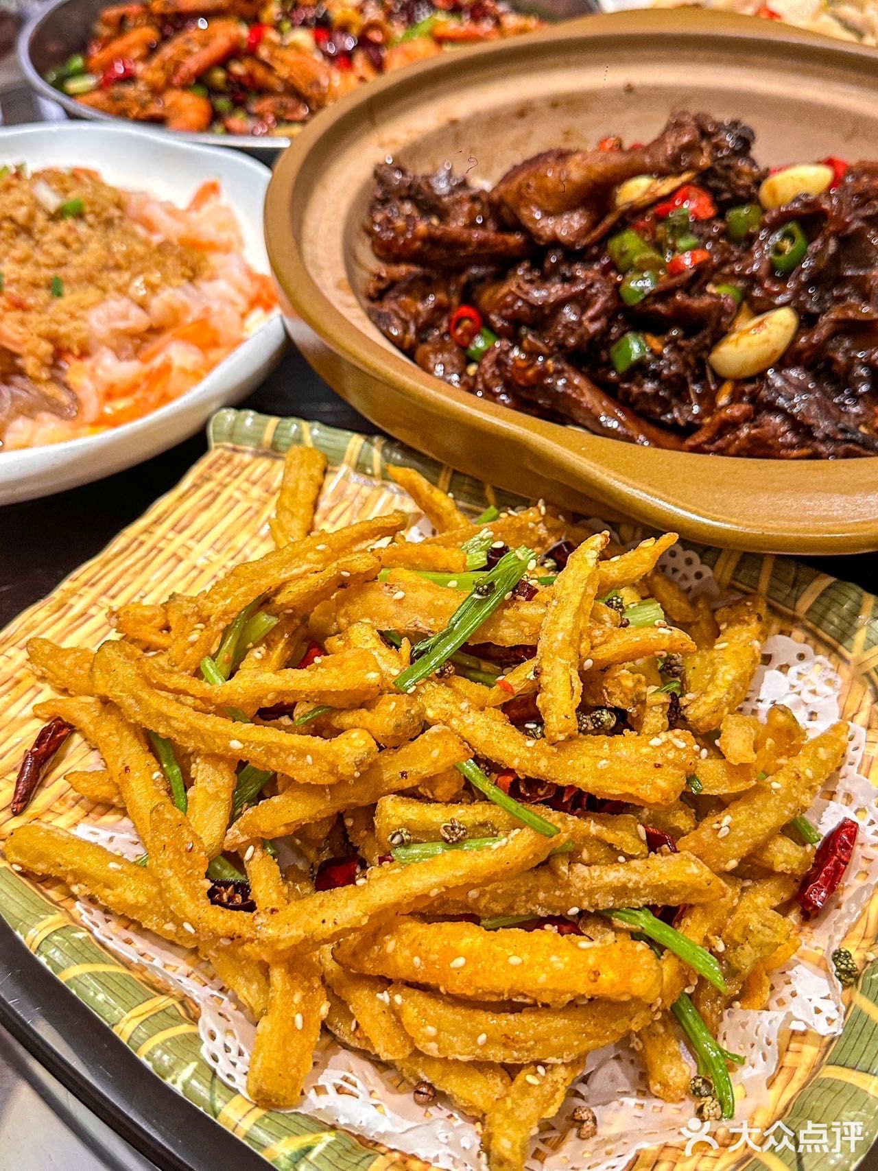 这家的菜怎么可以每一道都这么硬！！！