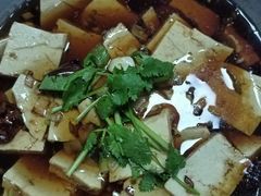 -明月食府(二区干二路店)