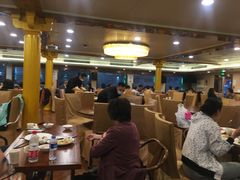 大堂-新龙船黄浦江餐饮游船官方自营店