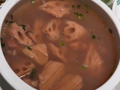 湖藕龙骨汤-绿草地·湘菜(7mall店)