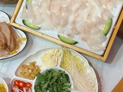 -官塘锋记鱼生·生腌·砂锅粥(牌坊街店)