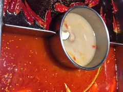 番茄麻辣鸳鸯锅-渝利重庆火锅