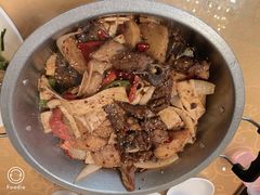 -炕锅羊肉土火锅面片大王