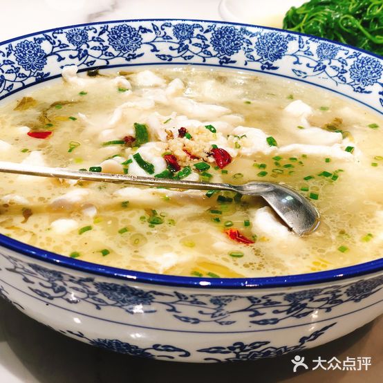 小何酸菜鱼(塘市店)