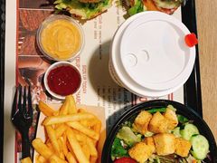 -The Habit Burger Grill 哈比特汉堡(复兴soho店)