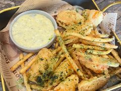 -HIGH FIVE哈福手工汉堡(桂林路店)