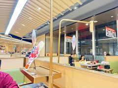 -海底捞火锅(新松江路生日主题店)