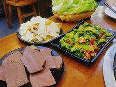 -曹丞相·地锅鸡·地锅鱼(武林店)