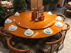 -有红鸡毛店·川菜(建设路店)