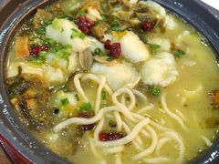 -周鱼小馆石锅酸菜鱼(活力汇店)