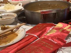 -三人行骨头王火锅(长寿店)