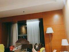 -无锡鼎尚皇冠酒店