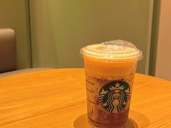 -星巴克臻选(上海中环广场2F店)