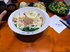 -鑫日千里马(汇智店)