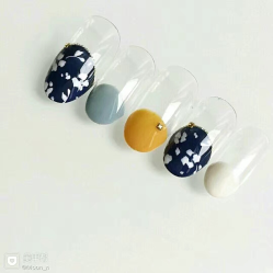 -Seven Nail七姑娘の美甲店