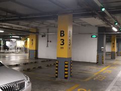 -宜家家居（上海徐汇商场店）-停车场