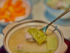 清汤粉肠煲杜阮凉瓜-炳胜私厨(中达旗舰店)