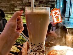 大红袍珍珠奶茶-湊湊火锅·茶憩(杭州湖滨银泰in77店)