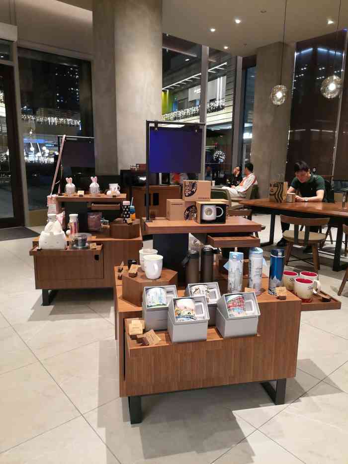 星巴克(中海环宇荟店)-"陪皇太后的早餐[色][色][色] 国庆.