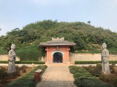 -洛阳古墓博物馆