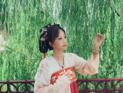 -汉仪华裳汉服馆(打浦桥店)