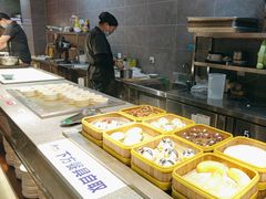 -遇上西雅图多融合海鲜自助餐厅(中房金谊广场店)