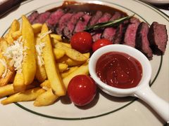 -玛格萝妮比萨屋(四平店)