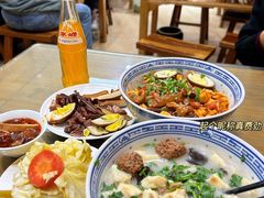 -天发芽·何记葫芦头泡馍·传统小吃(报恩寺街店)