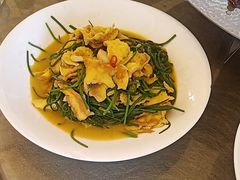 沙葱炒蛋-俭寨小公鸡新疆菜·大盘鸡·烧烤