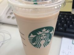 -星巴克(武汉欧利新天地店)